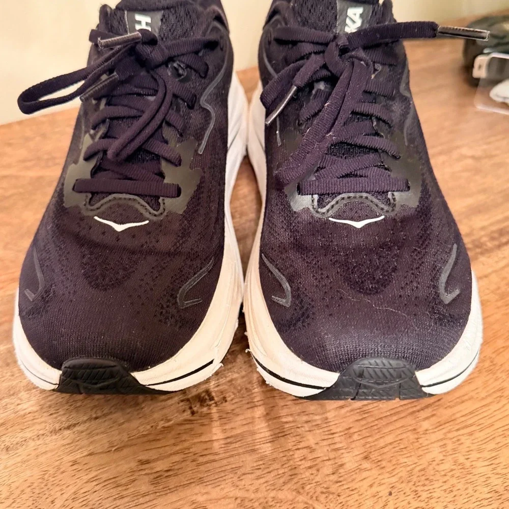 Hoka Clifton 10 Size 7.5 Black White Running Shoes Athletic Sneakers